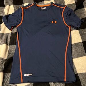 Under Armour Heatgear Fitted T-Shirt. Size Small